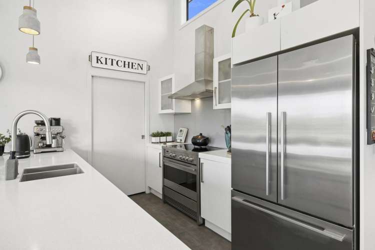 213 & 213A Tomahawk Road Andersons Bay_15