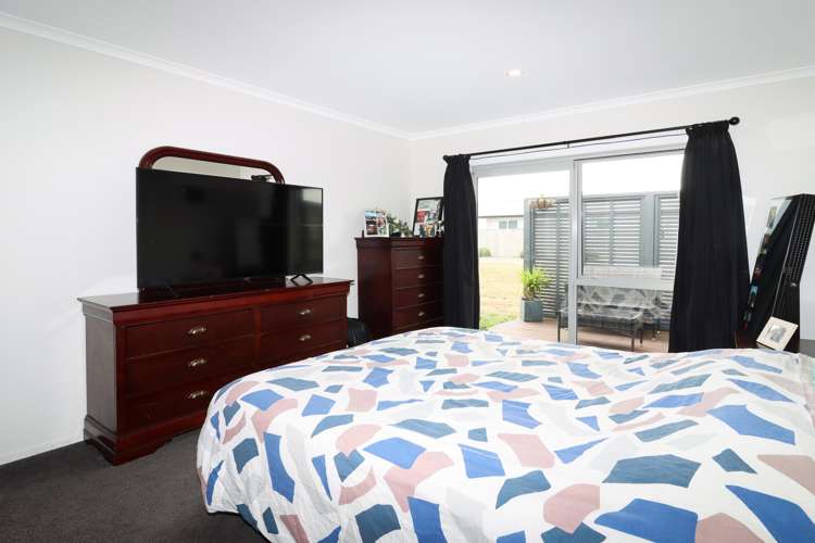 1 Routhan Way Carterton_11