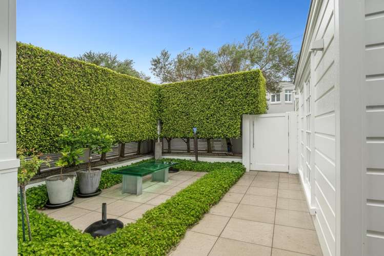 40 Cheltenham Road Devonport_22