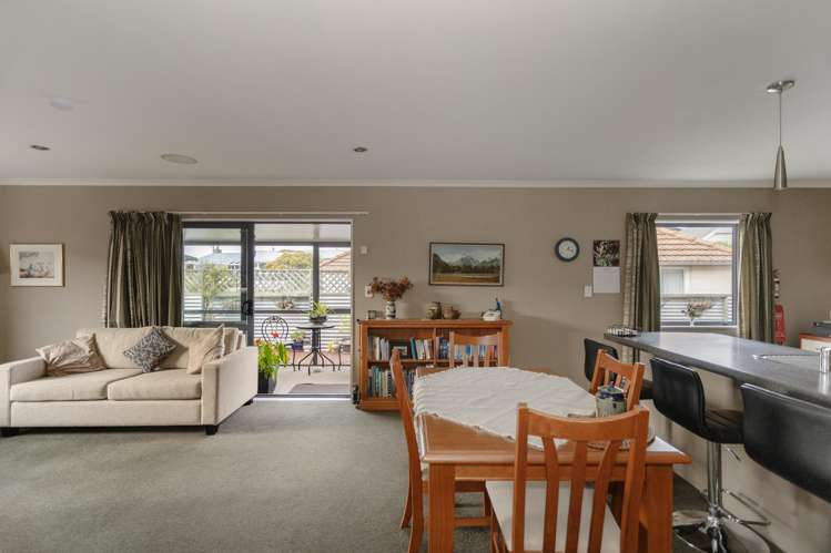 35A Arrow Crescent Holmes Hill_8