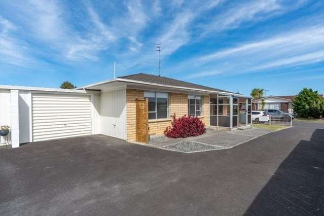 Sunny 2 Bed Unit in Quiet Cul-de-sac