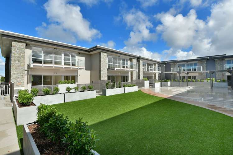 102/252 Centreway Road Orewa_15