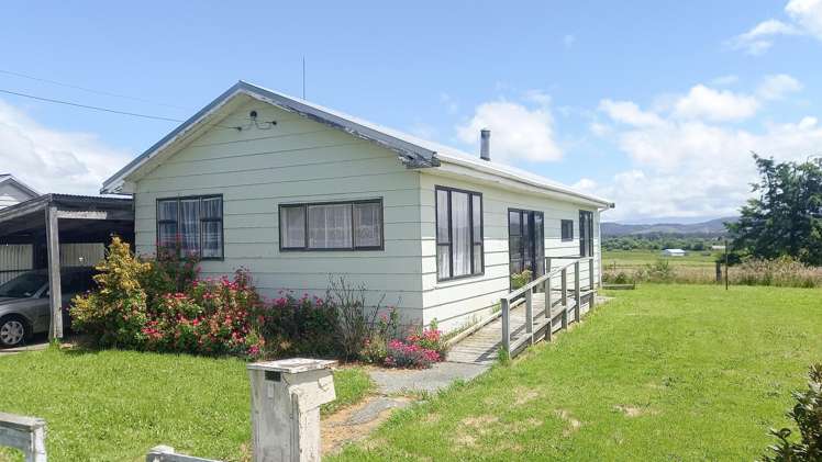 1 Main Road Tuatapere_14