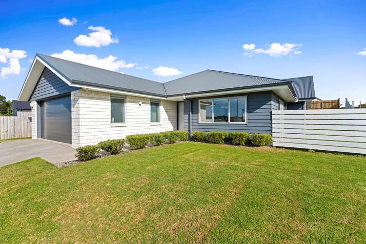 76 Stace Hopper Drive One Tree Point_1