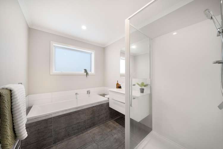 9 Ken Douglas Drive Aotea_13