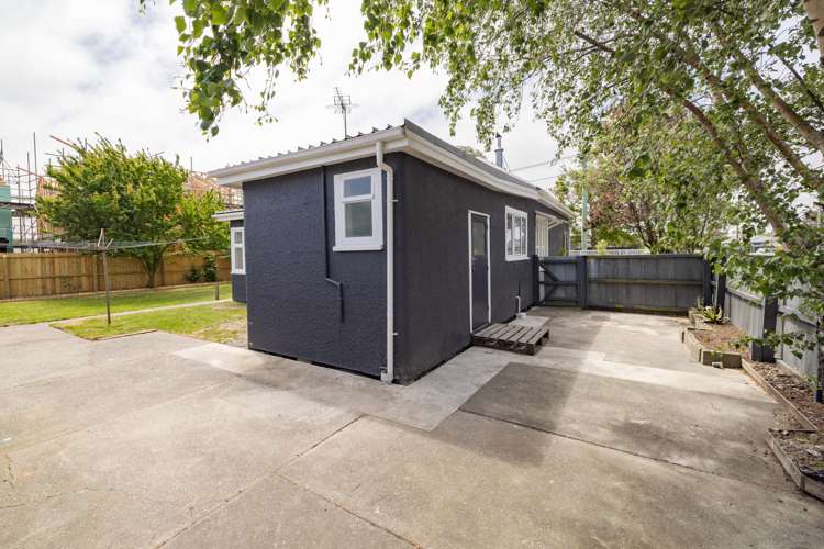 58 Wildberry Street Woolston_14