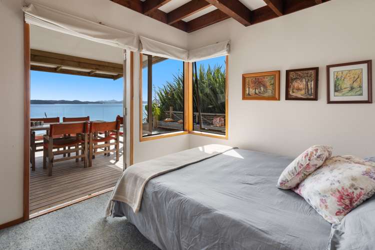 2 Queens View Road Russell_12