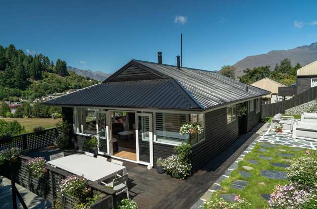 Luxury Living in the Heart of Queenstown
