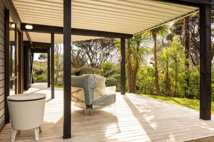 56 Te Ahuahu Road Piha_12