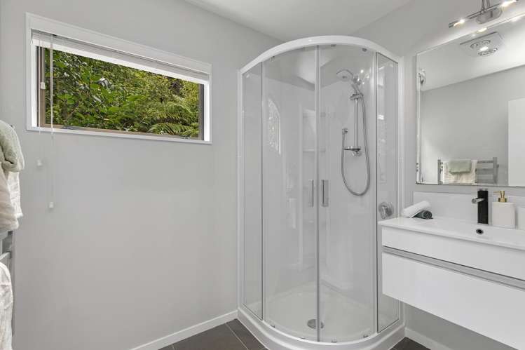 2/103 Horoeka Street Stokes Valley_18