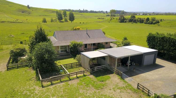 631 Waitohu Valley Road Manakau_2