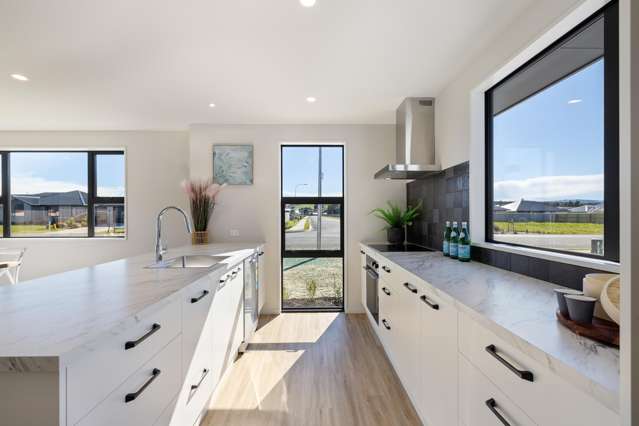 38 Hilton Drive Amberley_2