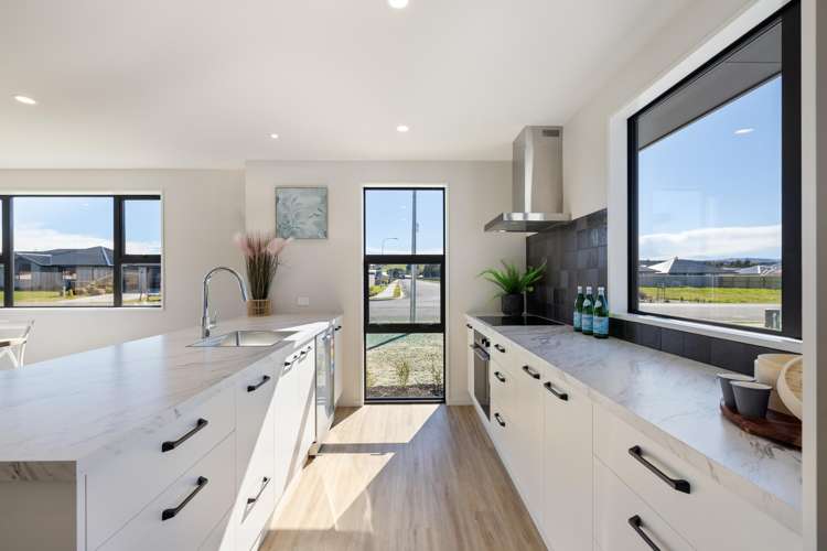 38 Hilton Drive Amberley_2