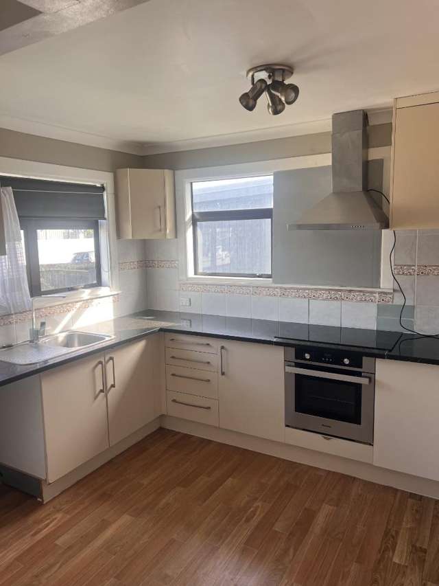 12 Everitt Road 10693_2