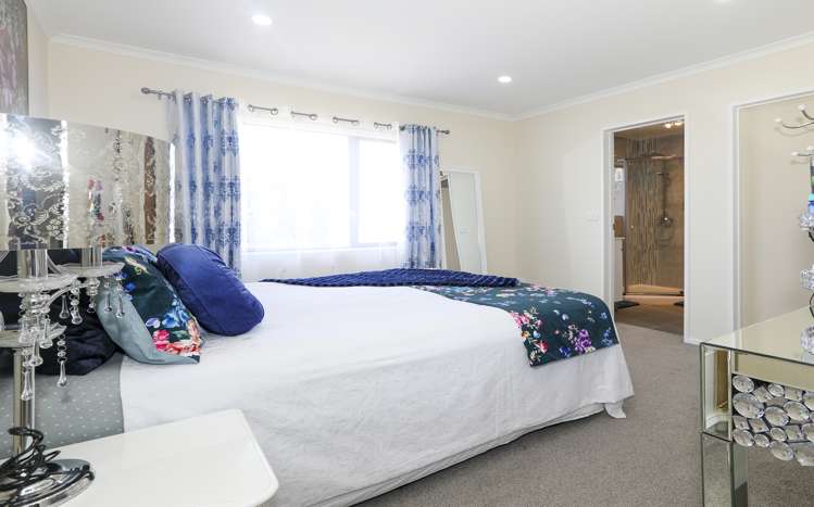 18 Dolbel Place Mangere East_10