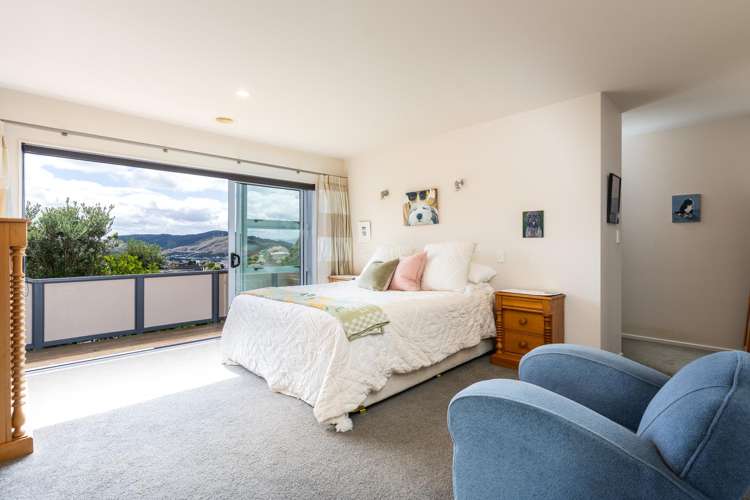 11 Sedgley Grove Churton Park_10