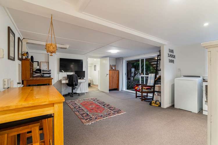 56 Lake Road Narrow Neck_19