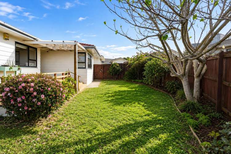 1/6 James Walter Place Mount Wellington_15