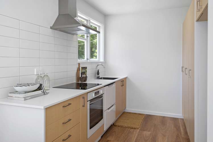 36 Eveleyn Couzins Avenue Richmond_8