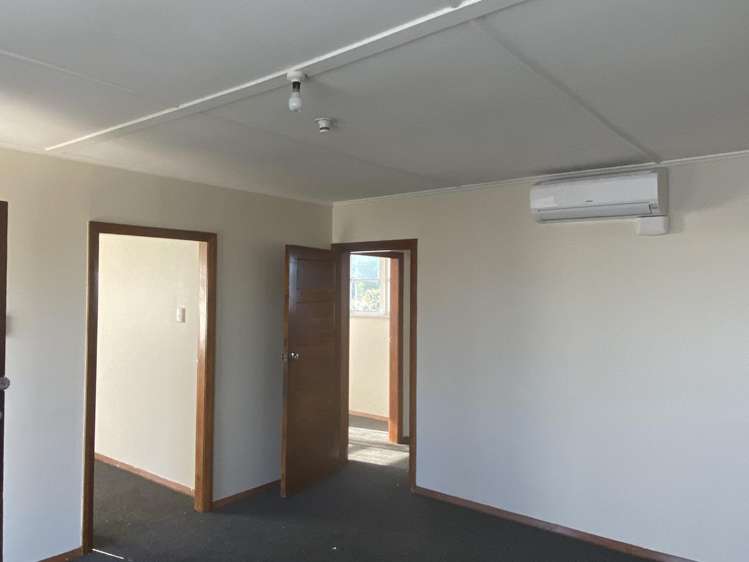 67 Tauhuri Street Manaia_3