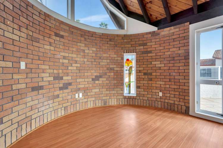 52 The Esplanade Eastern Beach_17