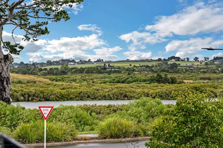 7 Pineview Drive Karaka_36