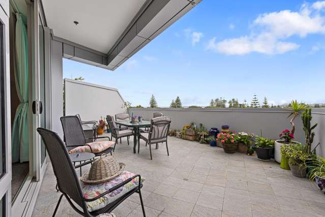 415/11 Tamariki Avenue Orewa_1