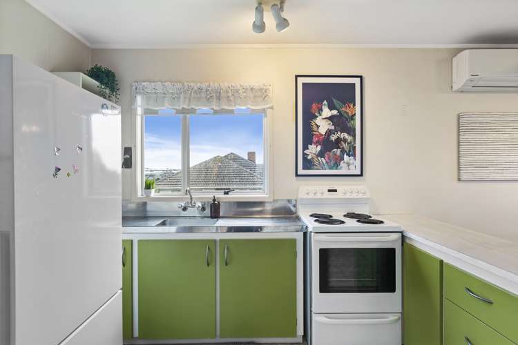 1/57 Amberley Avenue Te Atatu South_6