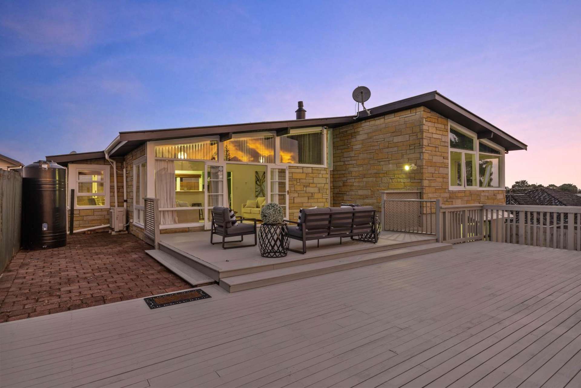 90 Gossamer Drive Pakuranga Heights_0