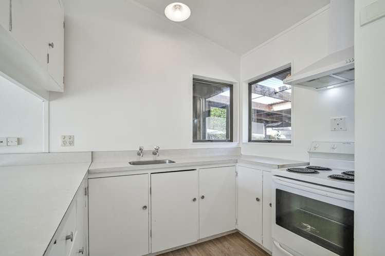 31 Tenby Terrace Flaxmere_7