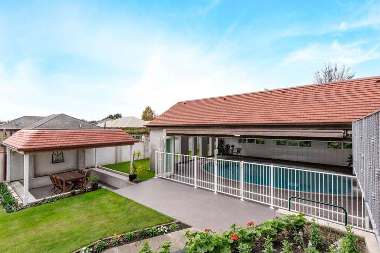 7 Nederland Avenue Burwood_28