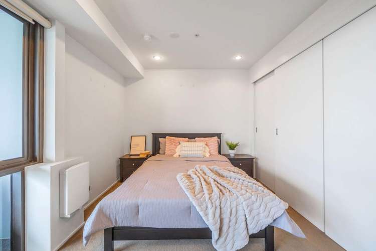 704/18 Beach Road Auckland Central_4