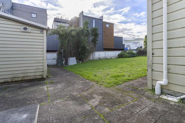 2/5 Park Avenue Northcote_9