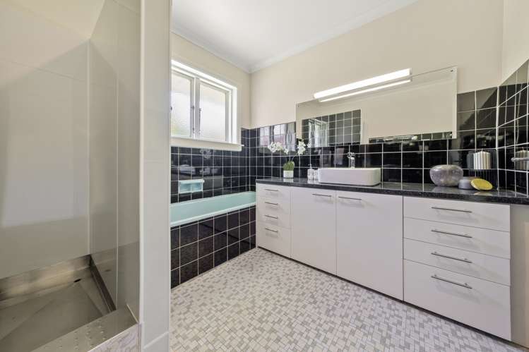 455 Johns Road Harewood_15