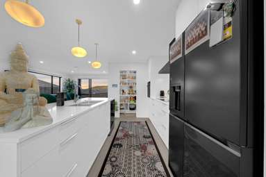 11 Bathurst Crescent_4