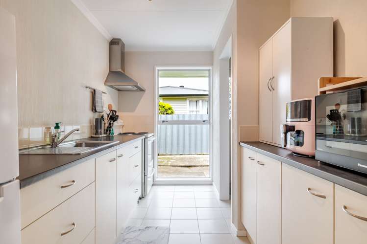 19b Churchill Avenue Hokowhitu_2