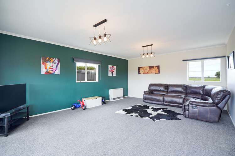 381 Bay Road West Plains_15