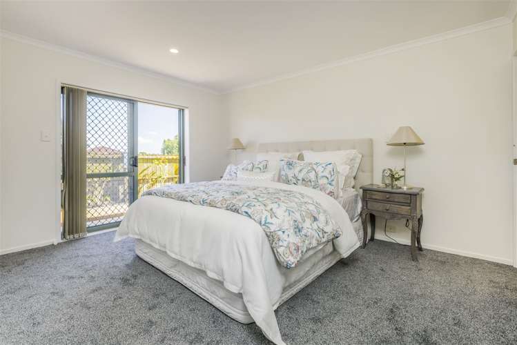 34 Tussock Avenue Mangere_11