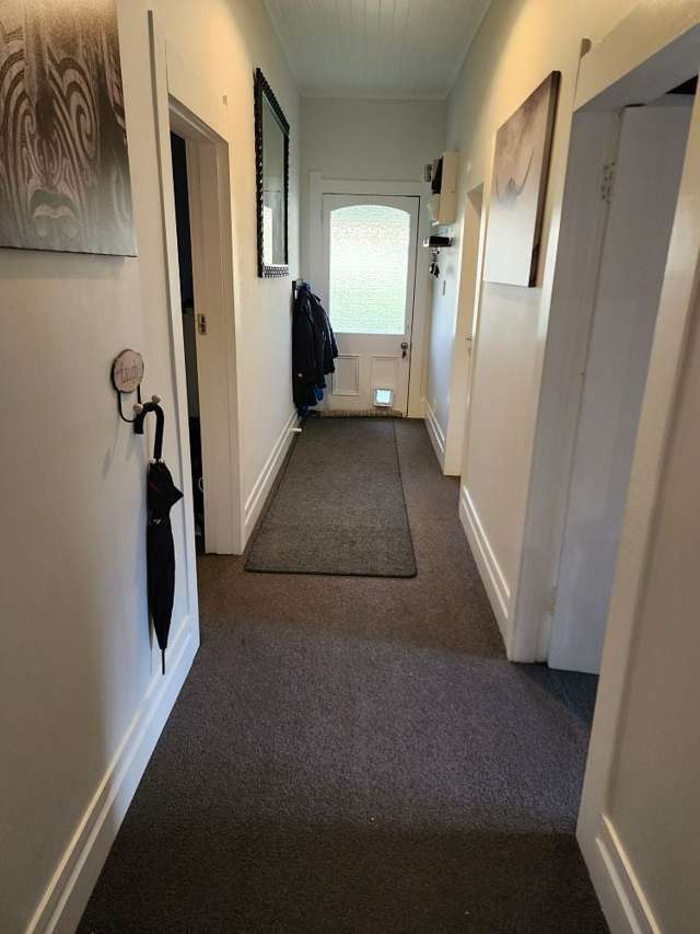 10 Paraekaretu Street Hunterville_2