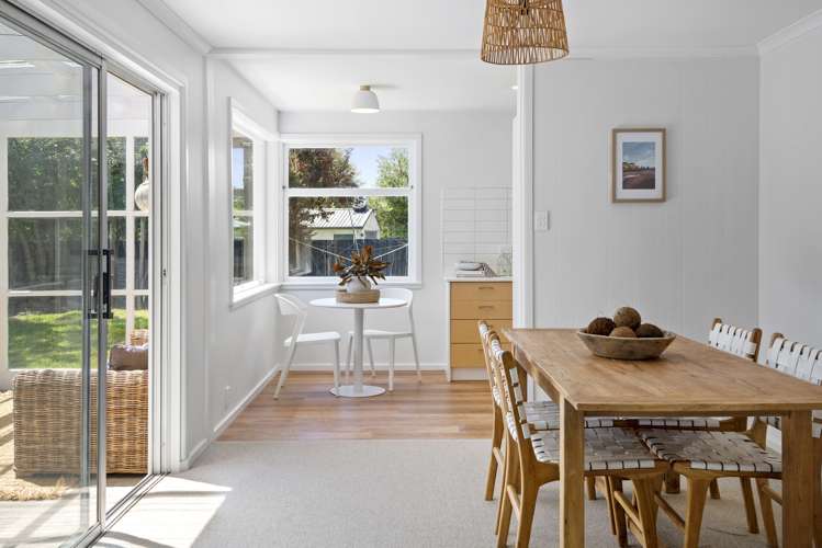 36 Eveleyn Couzins Avenue Richmond_7