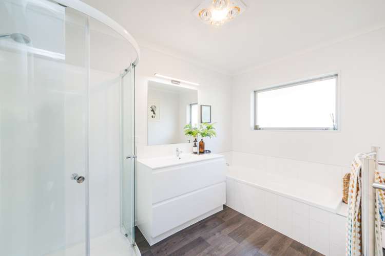 103 Cashmere Drive Fitzherbert_19