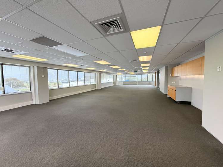 1 Market Grove Hutt Central_8