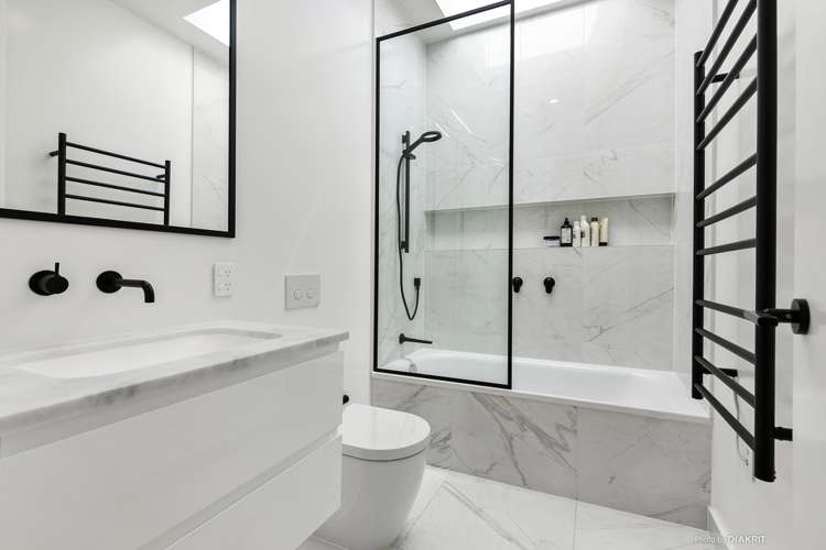 12 Earls Terrace Mount Victoria_10