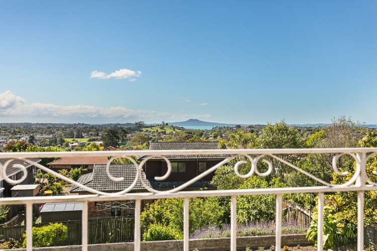 73 Bradbury Road Botany Downs_23