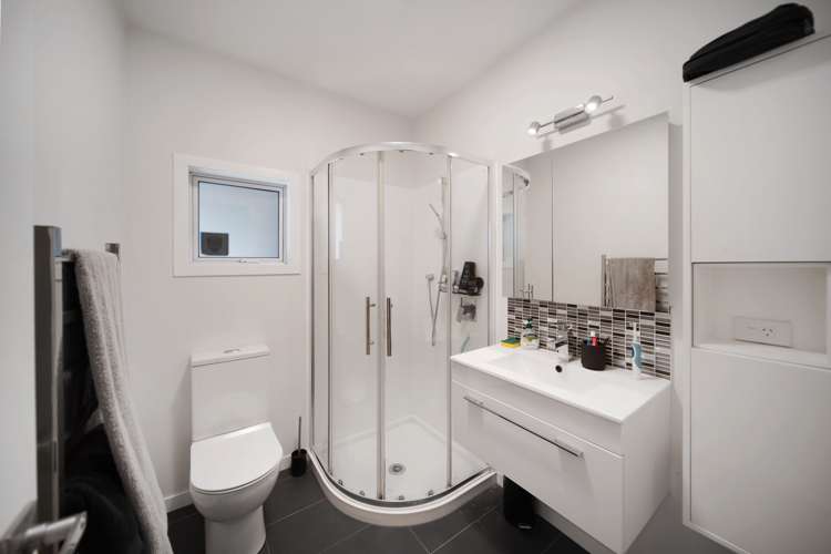 2/89 Takutai Avenue Half Moon Bay_13