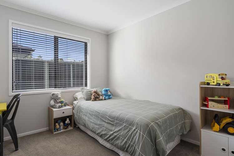 10 Korimako Place Coastlands_13