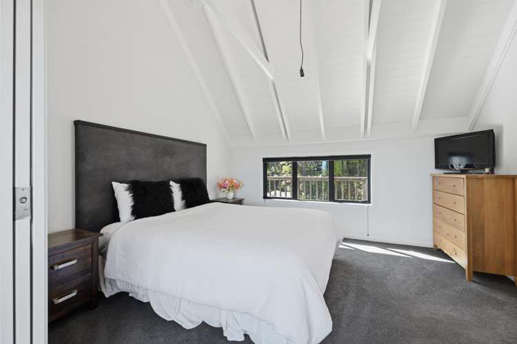 14 Taharepa Road Hilltop_19