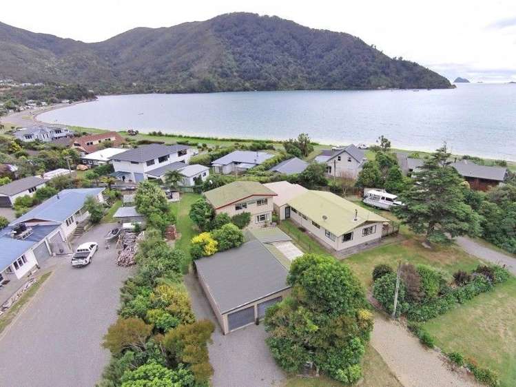 5 The Parade Okiwi Bay_1