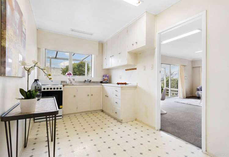 1/164 Halsey Drive_0