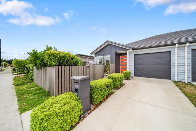 Modern Freehold Home in Kauri School Zone